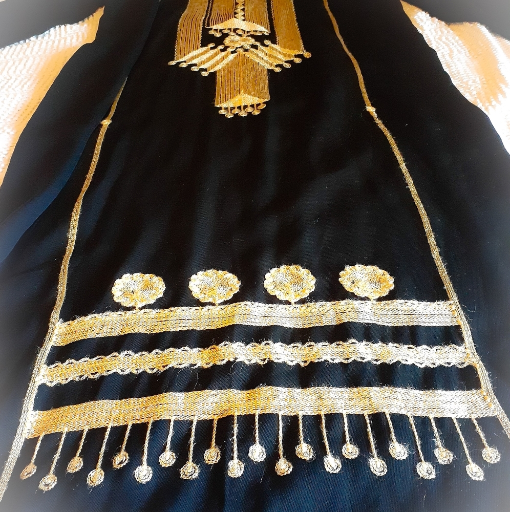Dress - Picture 4 of 4